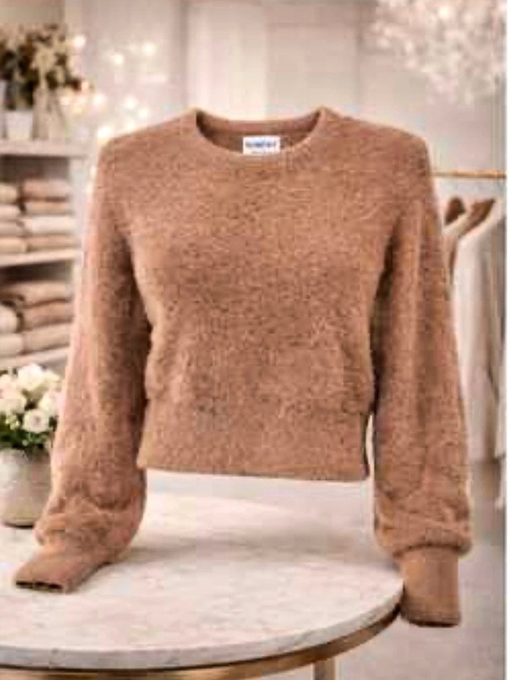 Aritzia sunday best Fuzzy Crewneck Sweater in Brown size small